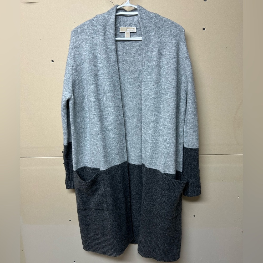 2/$75💥- CARDIGAN | Women’s Michael Kors cardigan size medium